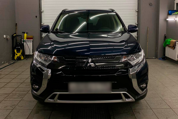 Mitsubishi Outlander оклейка пленкой